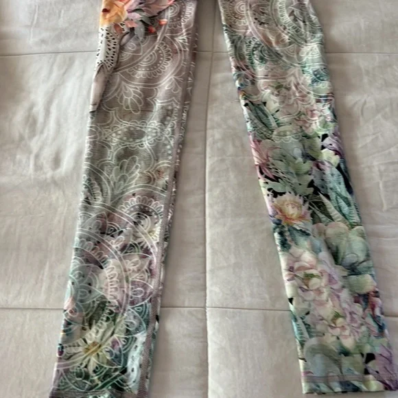 Niyama sol “solbox exclusive” rebirth leggings size small NWT - Picture 3 of 4